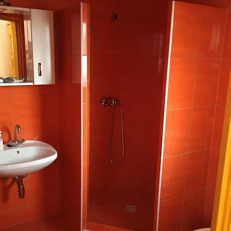 Aqua Thermal Sóterápia és *