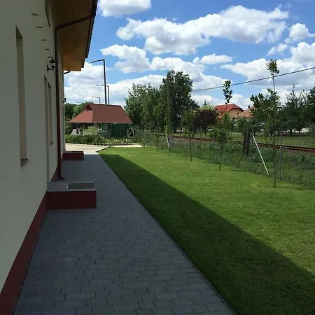 Aqua Thermal Sóterápia és * Püspökladány